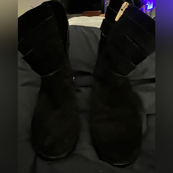 Vince Camuto 9.5 Ankle Boots - Picture 4 of 5